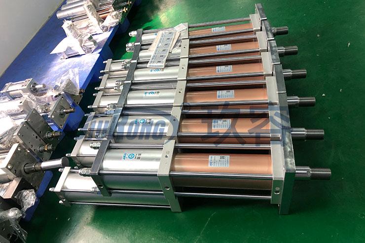 广东一冲压设备厂家订购的20吨标准增压缸测试出货啦!